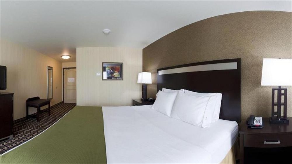 Holiday Inn Express And Suites Limerick - Pottstown By Ihg Exterior photo
